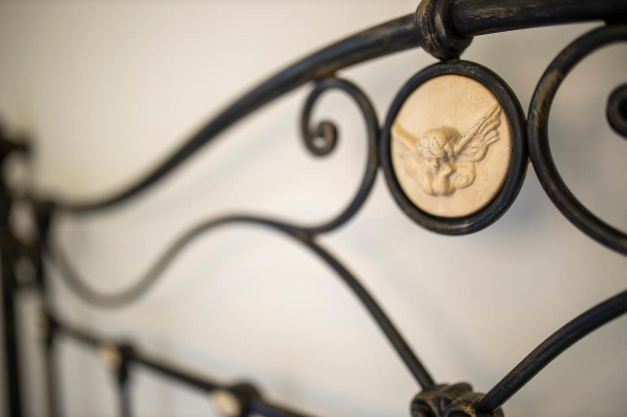 كوزنسا Il Palazzo - Luxury Home & Event المظهر الخارجي الصورة