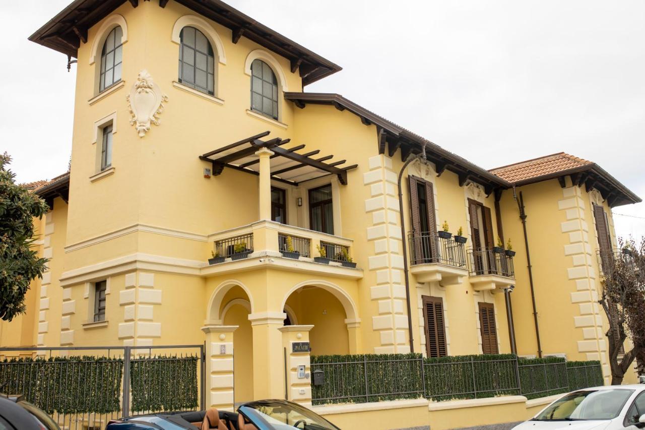 كوزنسا Il Palazzo - Luxury Home & Event المظهر الخارجي الصورة