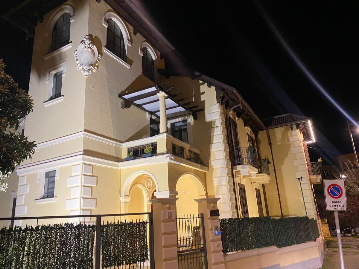 كوزنسا Il Palazzo - Luxury Home & Event المظهر الخارجي الصورة